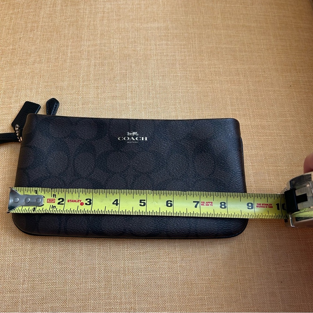 Coach Signature Wristlet Brown Black CC logo - Picture 11 of 12